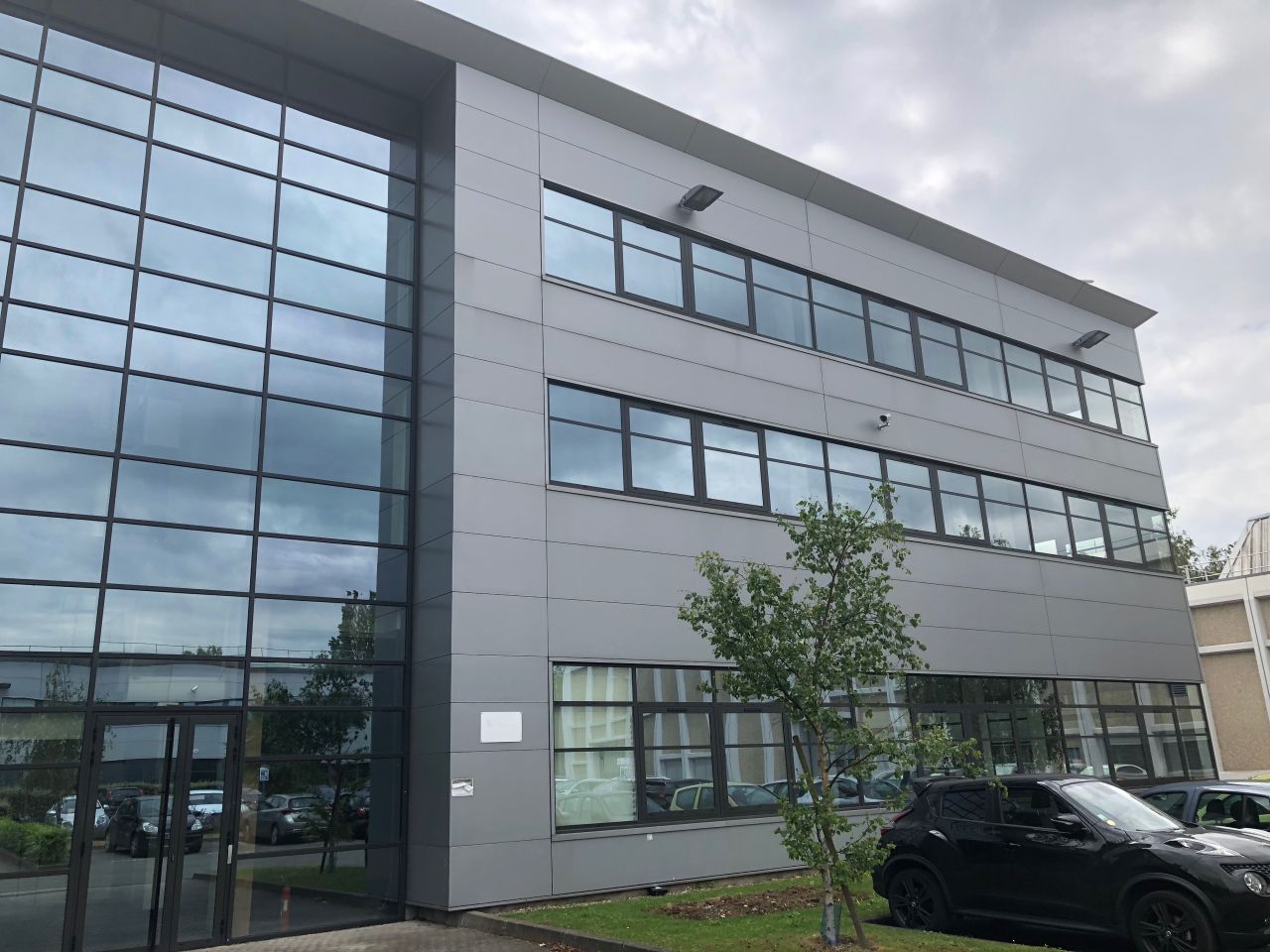 Local d'activité Roissy-en-France 3685m² Location local d'activité Roissy-en-France Val-d'Oise OLACT2106176 0